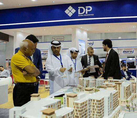 "دبي للعقارات" تستكمل بیع الـ تاون ھاوس ضمن مجمّع "مدن" خلال "معرض العقارات الدولي 2015"