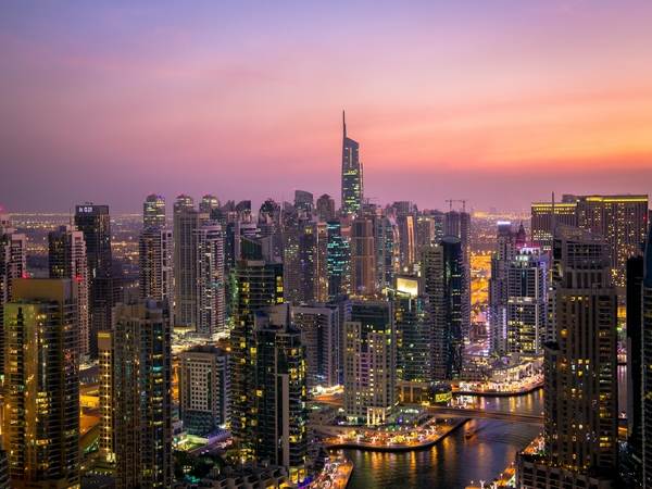 مستقبل السوق العقاري في دبي: الاتجاهات والتوقعات للعام 2023 وما بعده.